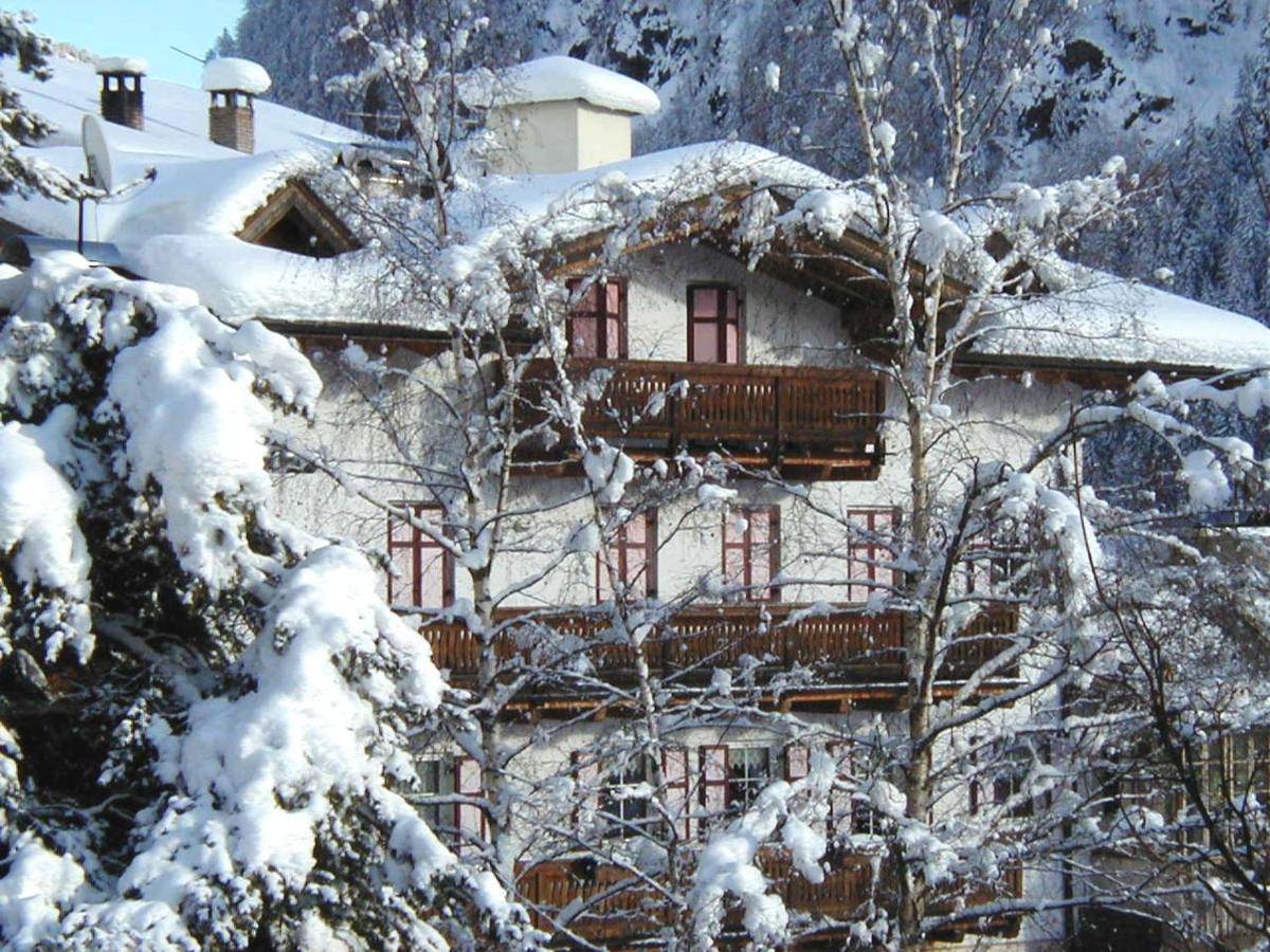 Casa Riz Apartment Кампитело ди Фаса Екстериор снимка